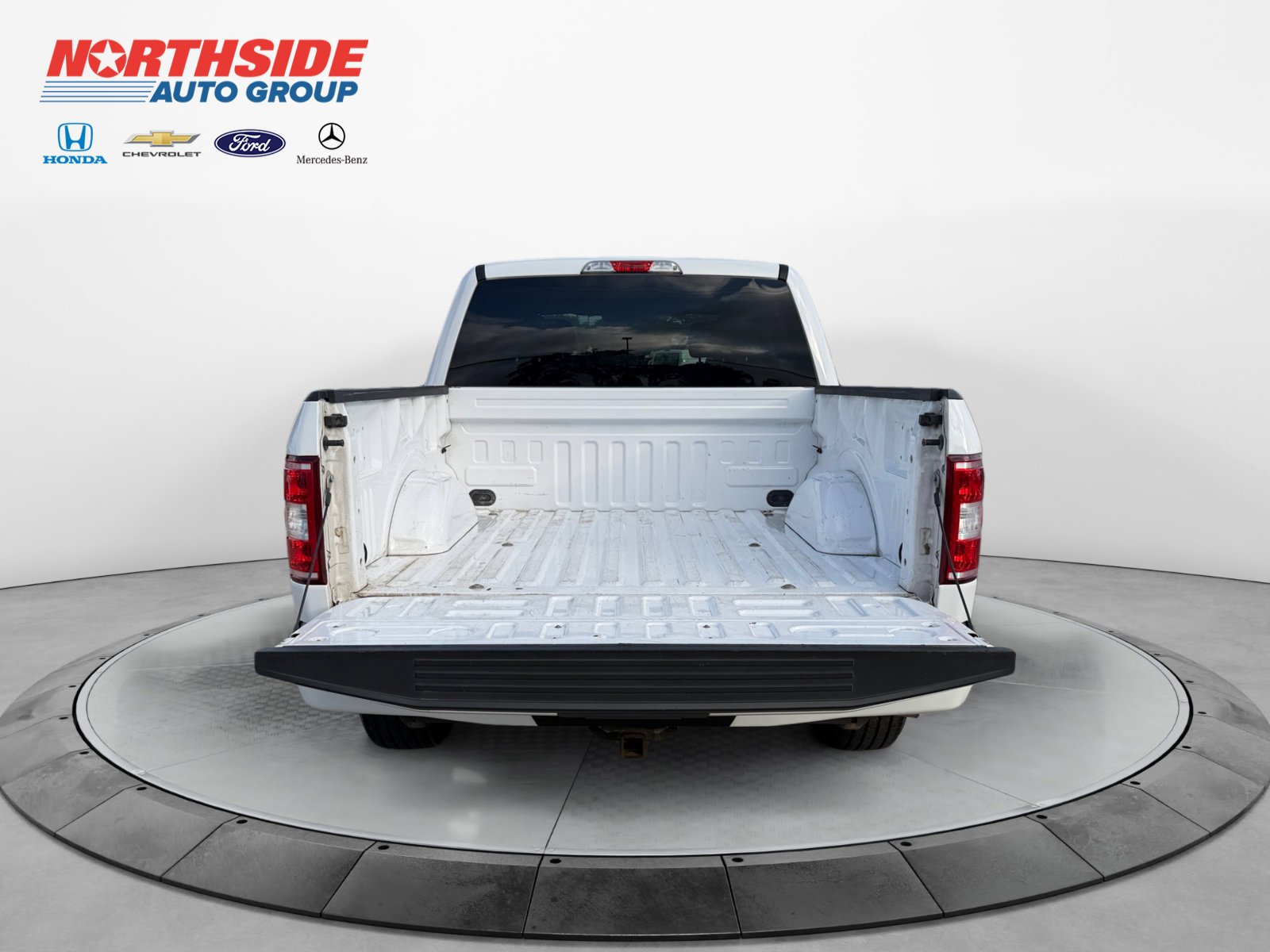 Used 2019 Oxford White Ford XL image 19