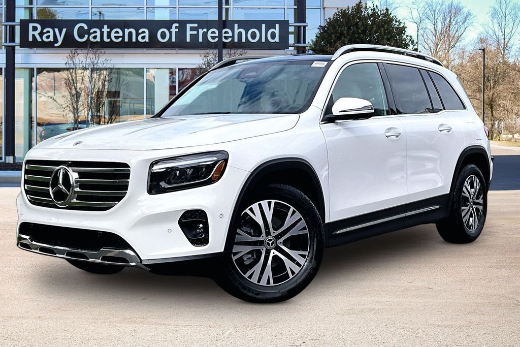 2026 Mercedes-Benz GLB GLB 250 4MATIC's photo
