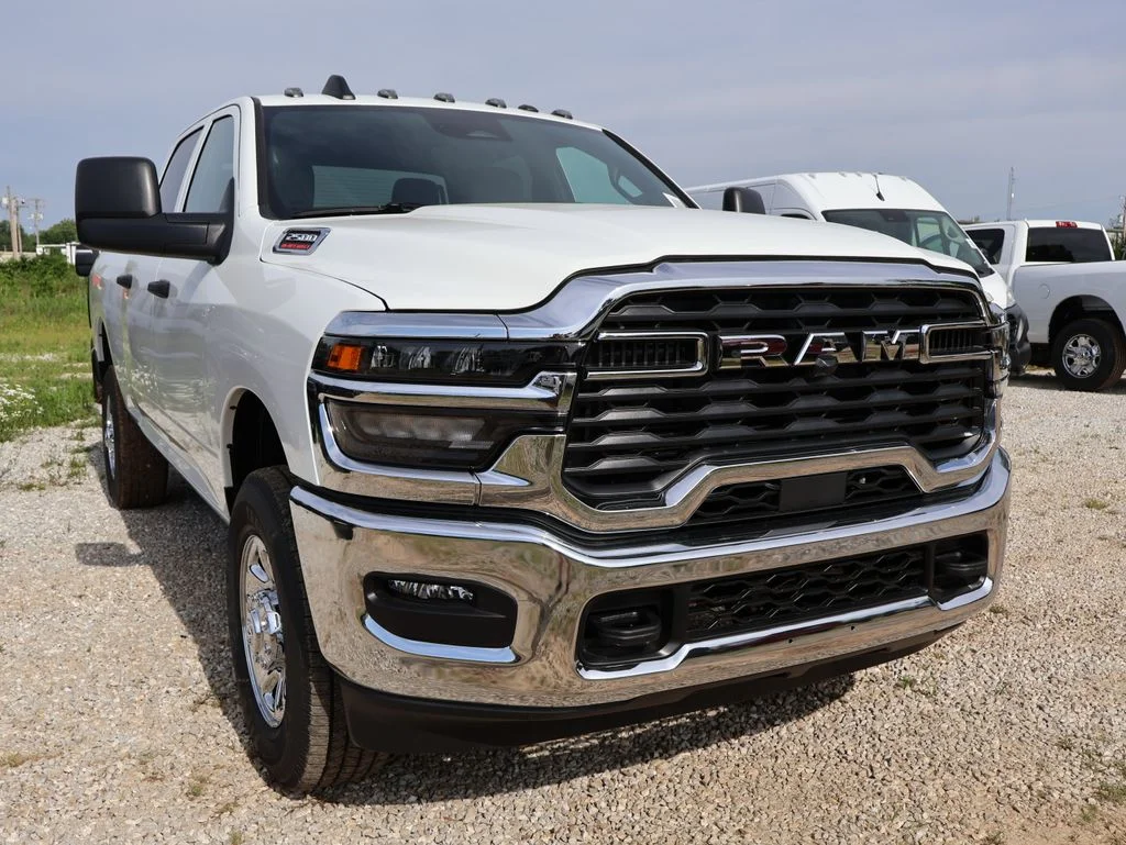 New 2026 Bright White Clear-Coat Exterior Paint RAM Tradesman image 16
