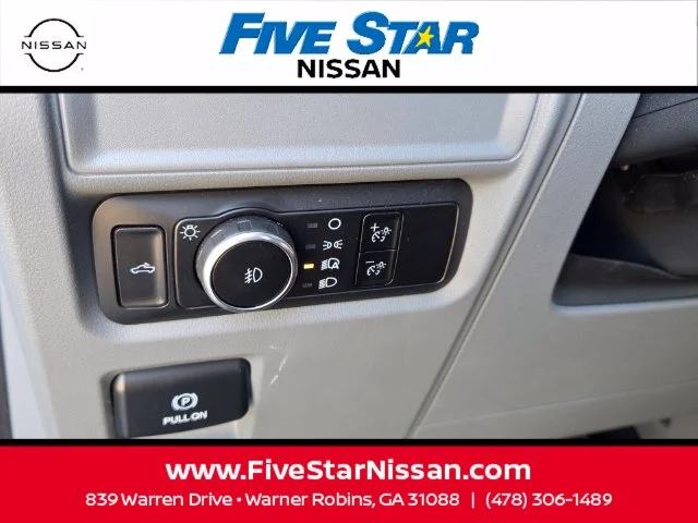 Used 2024 Silver Ford XLT image 30