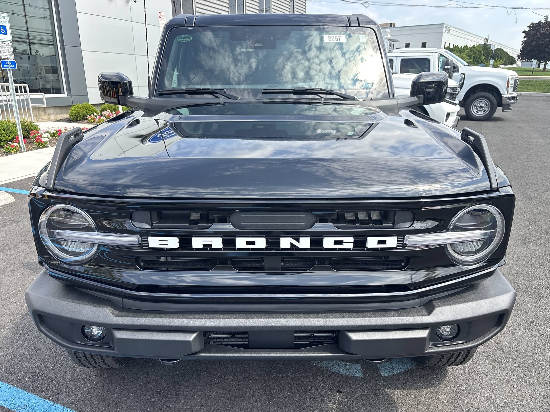 New 2026 Shadow Black Ford Outer Banks® image 27