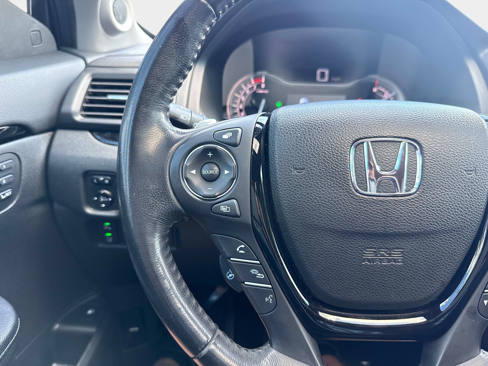 Used 2020 Black Honda RTL-E image 28