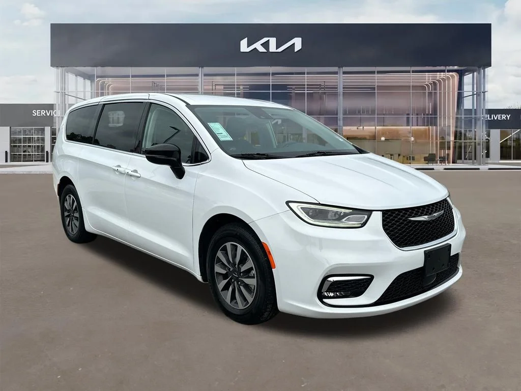 2024 Chrysler Pacifica