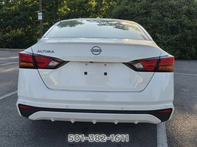Certified Used 2025 White Nissan 2.5 SV image 4