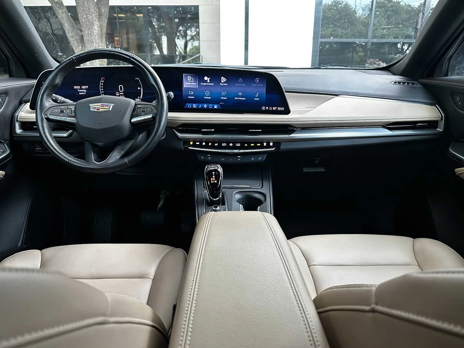 Used 2024 Argent Silver Metallic Cadillac Premium Luxury image 18