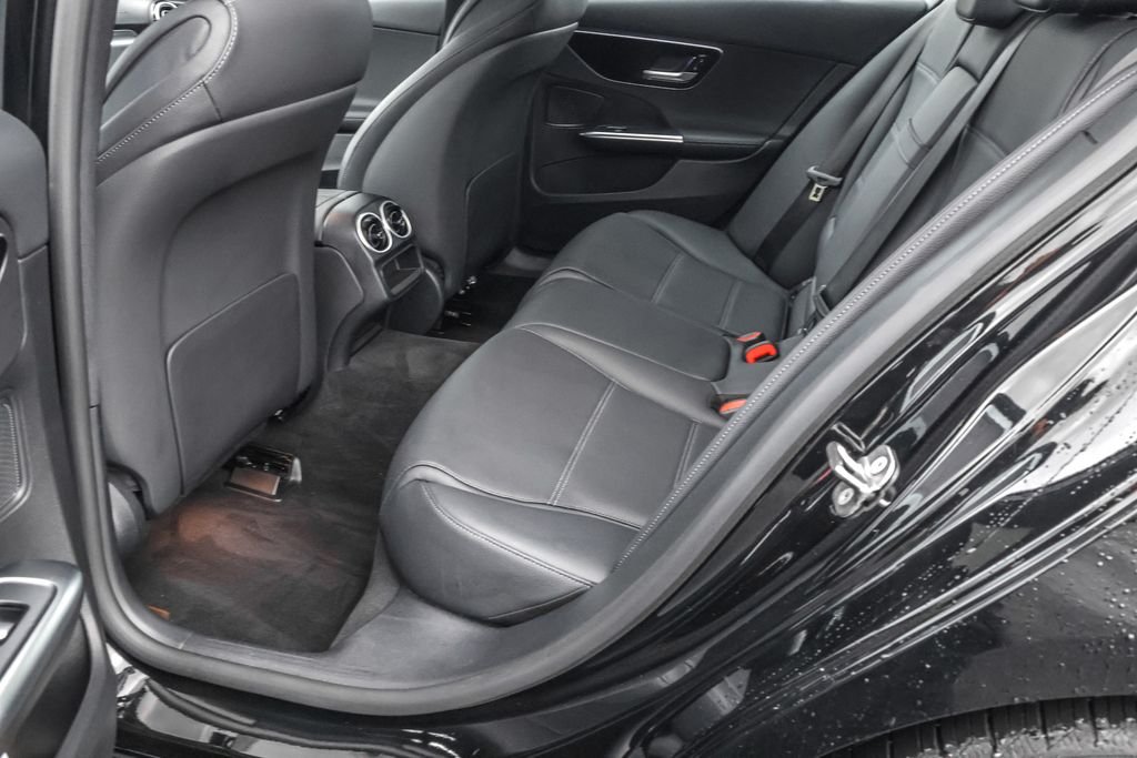 Used 2025  Mercedes-Benz C 300 image 28