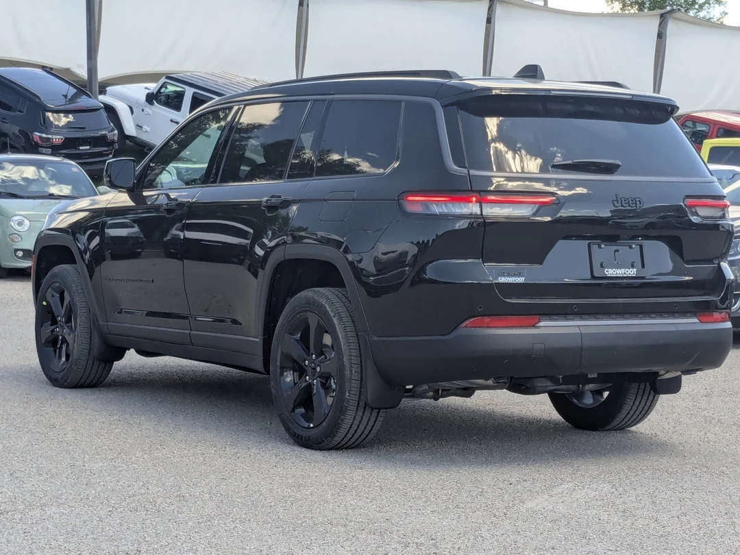 New 2026 Black Jeep Altitude - - Altitude Pkg - 10.25 Gauge Cluster - Adaptive Cruise - Heated Seats & More! image 6