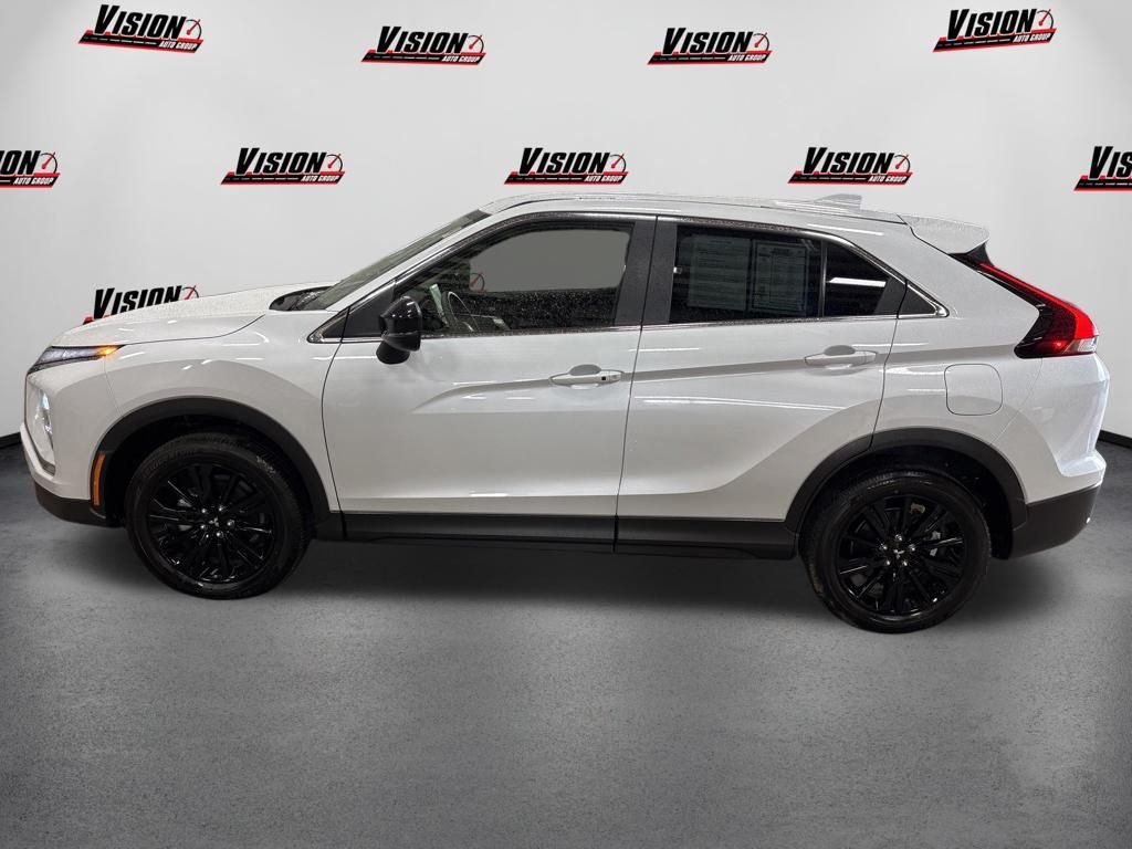 2024 Mitsubishi Eclipse Cross LE - Photo 8