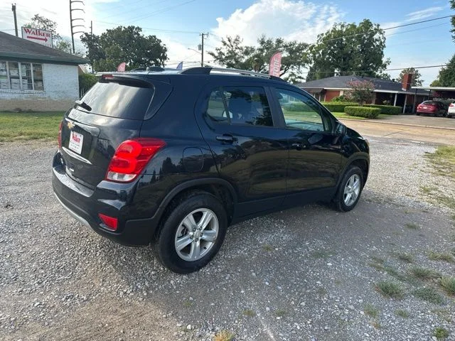 Used 2022 Blue Chevrolet LT image 13