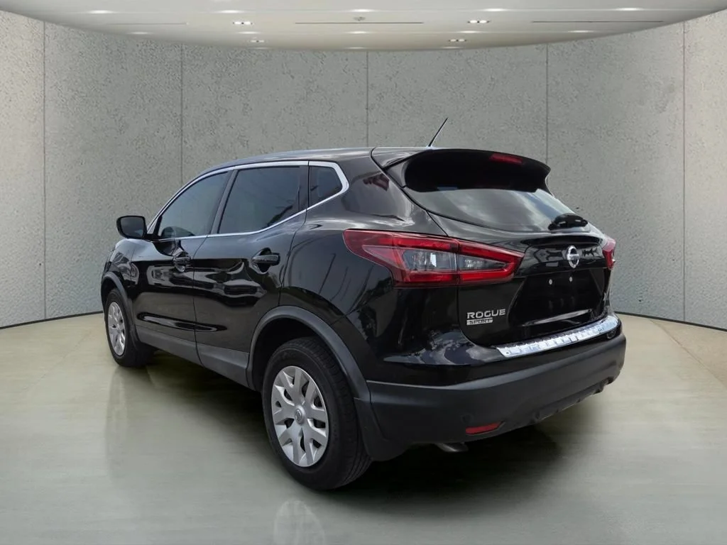 Used 2020 Magnetic Black Pearl Nissan S image 7