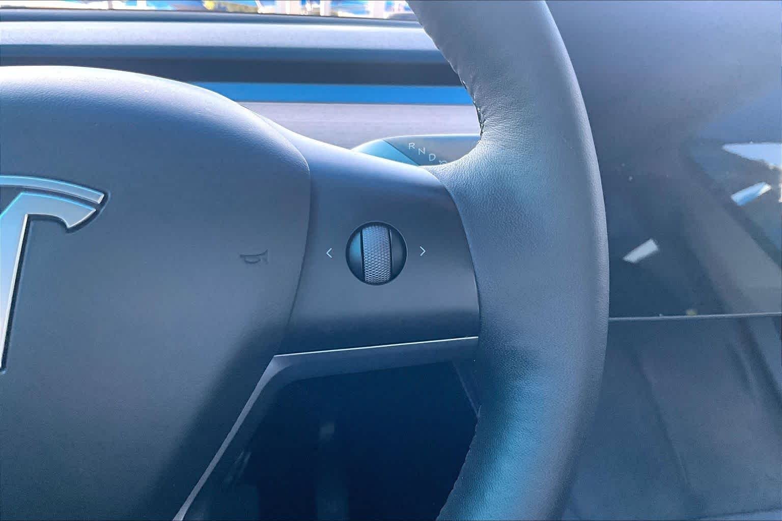 Used 2023 Midnight Silver Metallic Tesla Long Range image 23