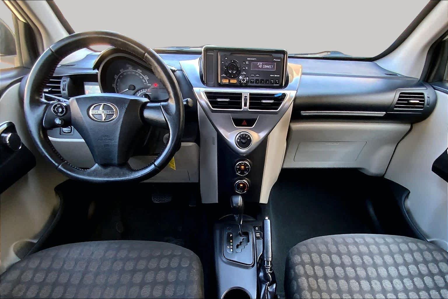 Used 2012 Blizzard Pearl Scion  image 13