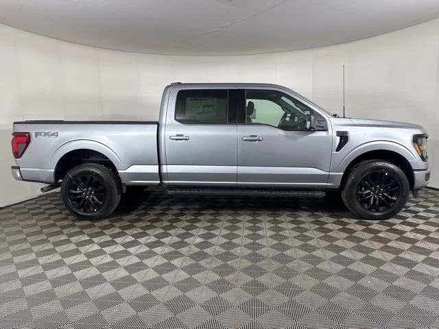 New 2026 Iconic Silver Metallic Ford XLT image 2