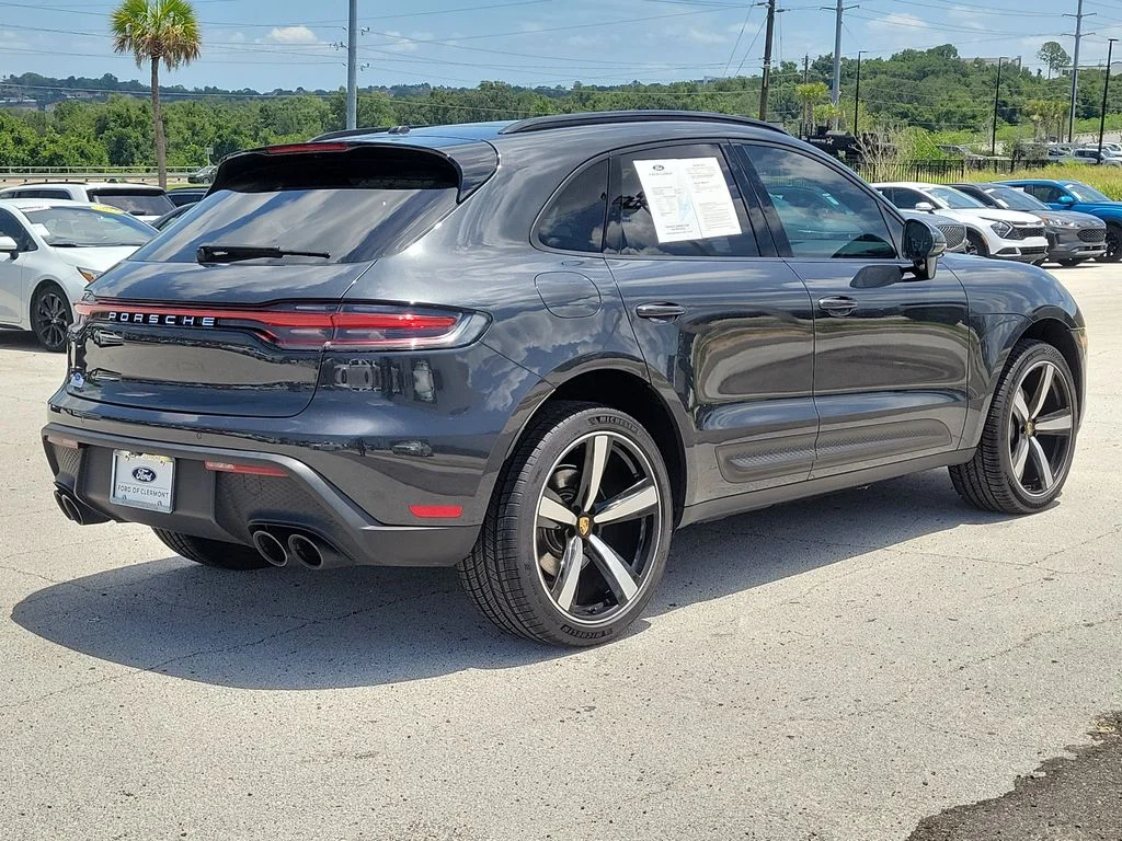 Used 2023 Chalk Porsche T image 5