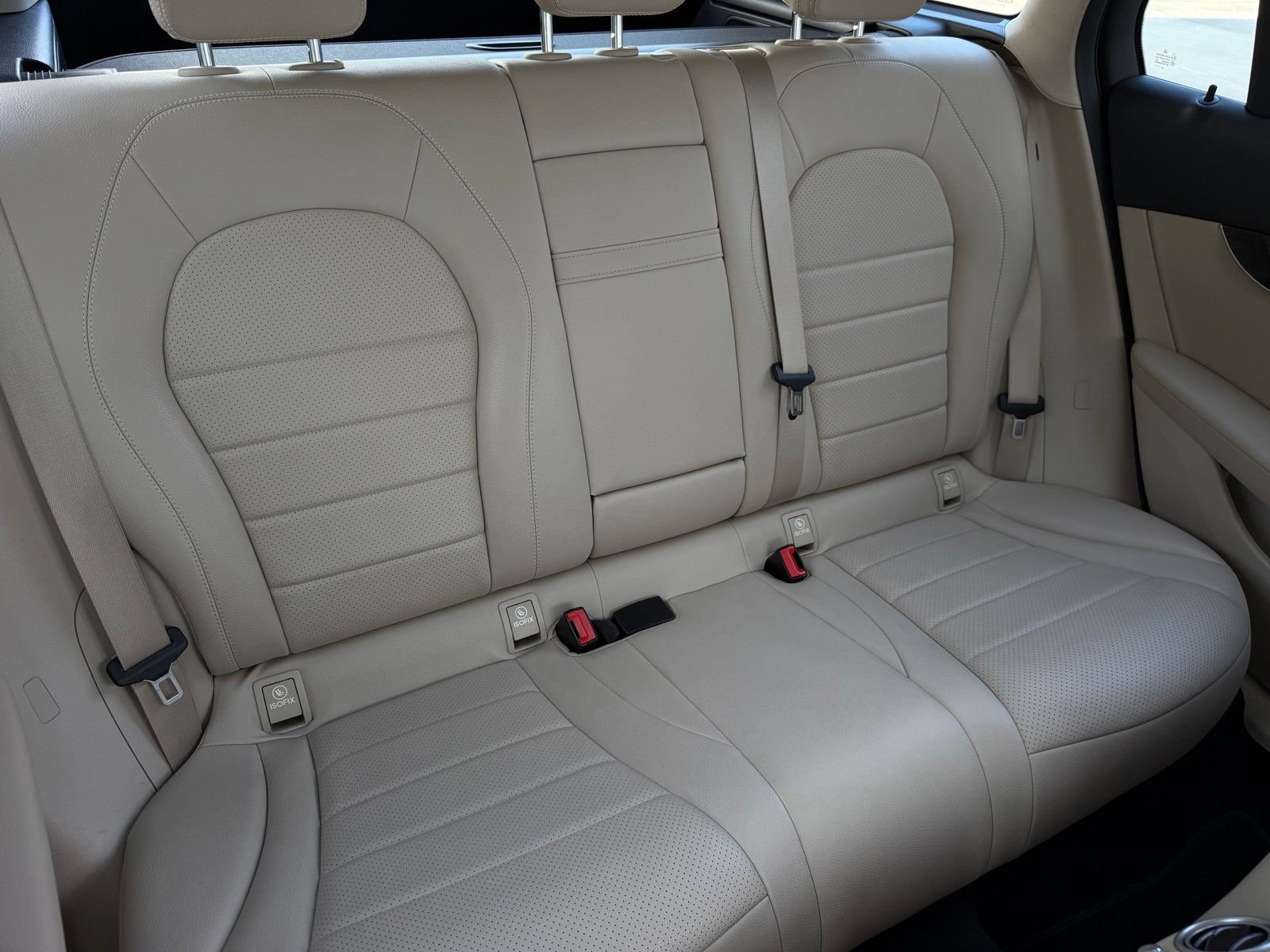 Certified Used 2021  Mercedes-Benz GLC 300 image 16