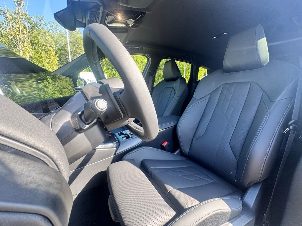2026 BMW X3 30 - Photo 16
