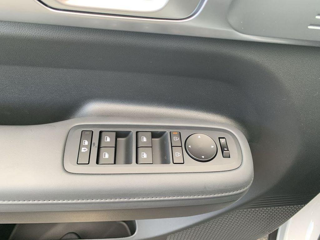 2026 Hyundai Santa Fe SEL - Photo 13