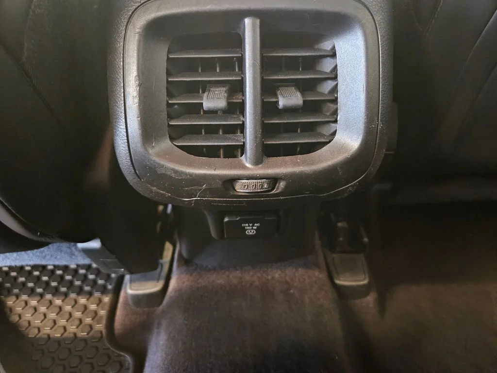 Used 2018 White Jeep Trailhawk image 24