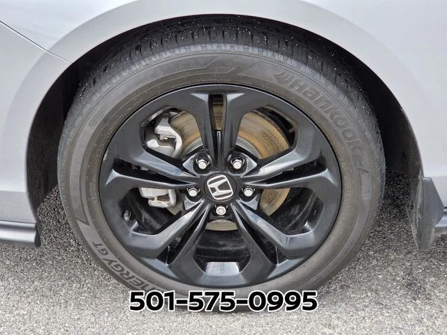 Used 2025  Honda SE image 20
