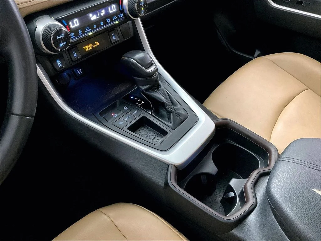Used 2019 Red Toyota Limited image 19