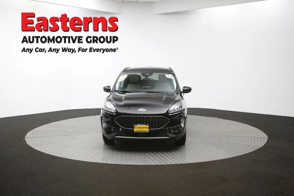 Used 2021 Black Ford SEL image 51