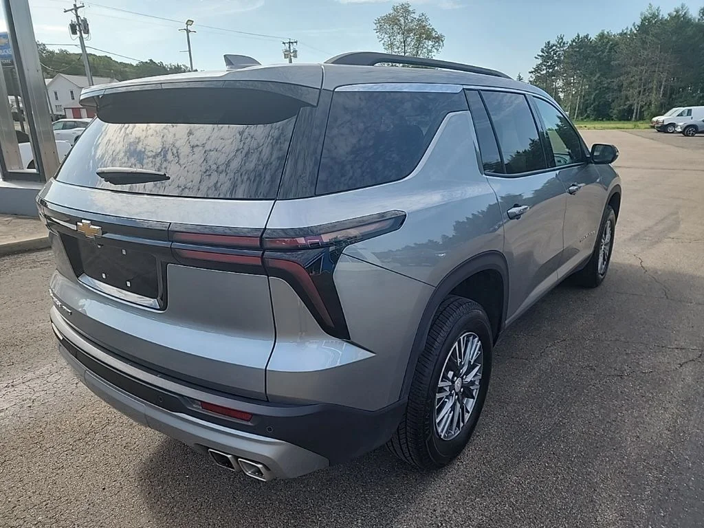 Used 2026 Gray Chevrolet LT image 5