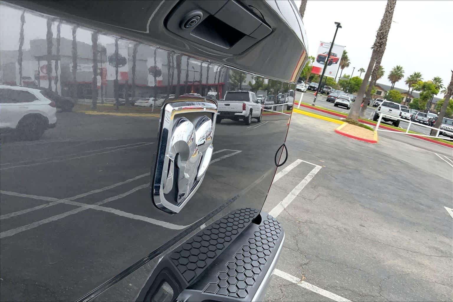 Used 2022 Granite Crystal Metallic Clearcoat Ram SLT image 30