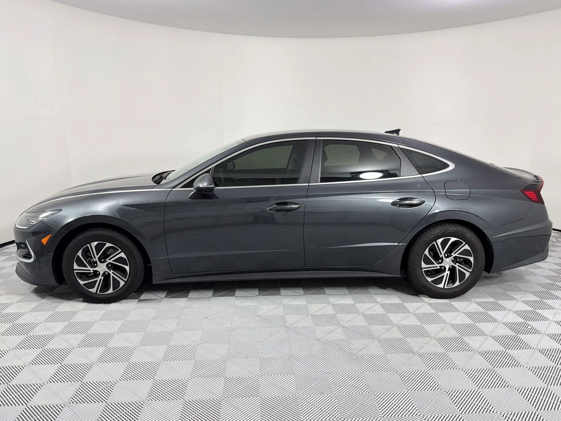 2023 Hyundai Sonata Hybrid