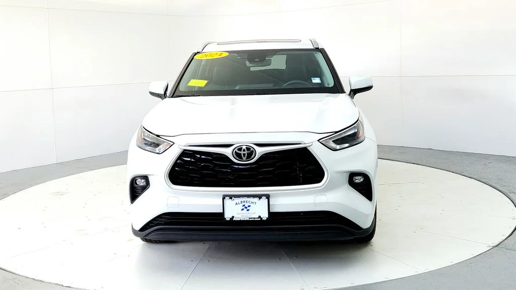 Certified Used 2024 Beige Toyota XLE image 8