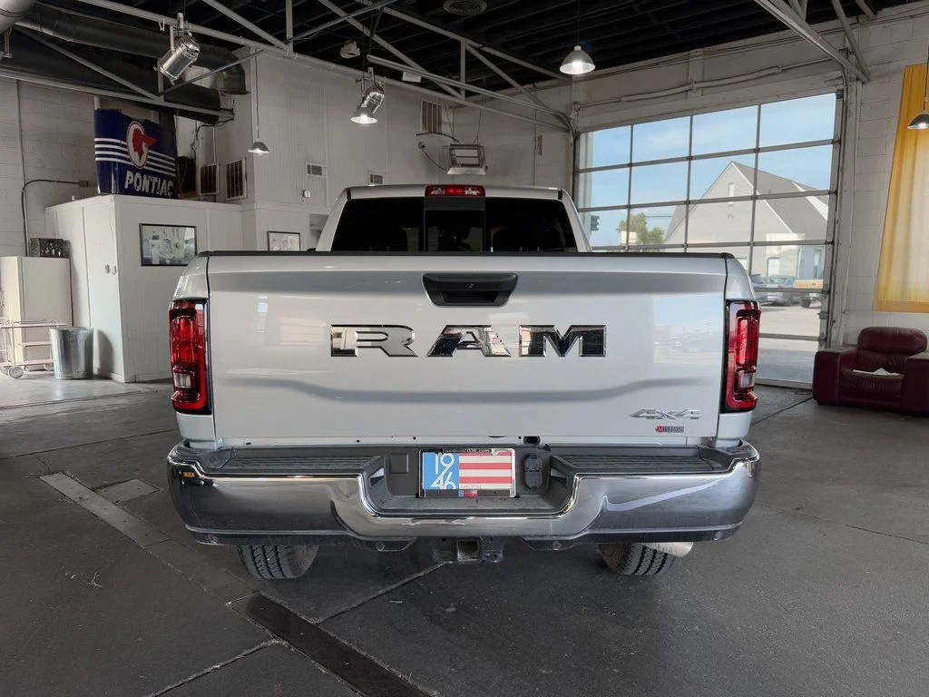 New 2026 Silver Ram Tradesman image 13