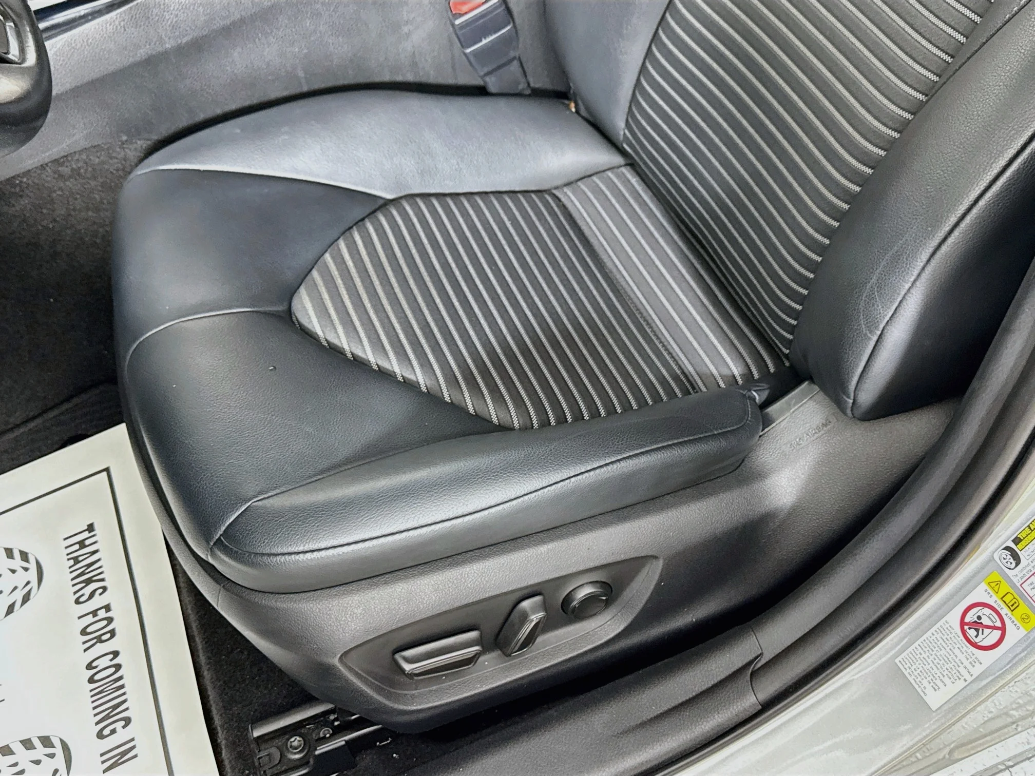 Used 2018 Celestial Silver Metallic Toyota SE image 18