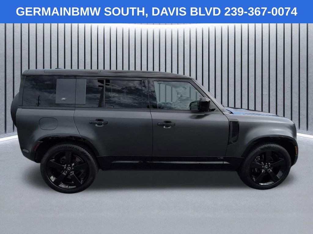 Used 2024 Carpathian Gray Premium Metallic Land Rover Carpathian Edition image 4