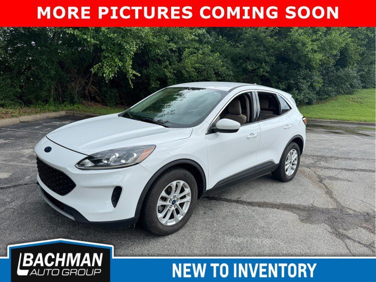 Used 2020 Star White Metallic Tri-Coat Ford SE image 4