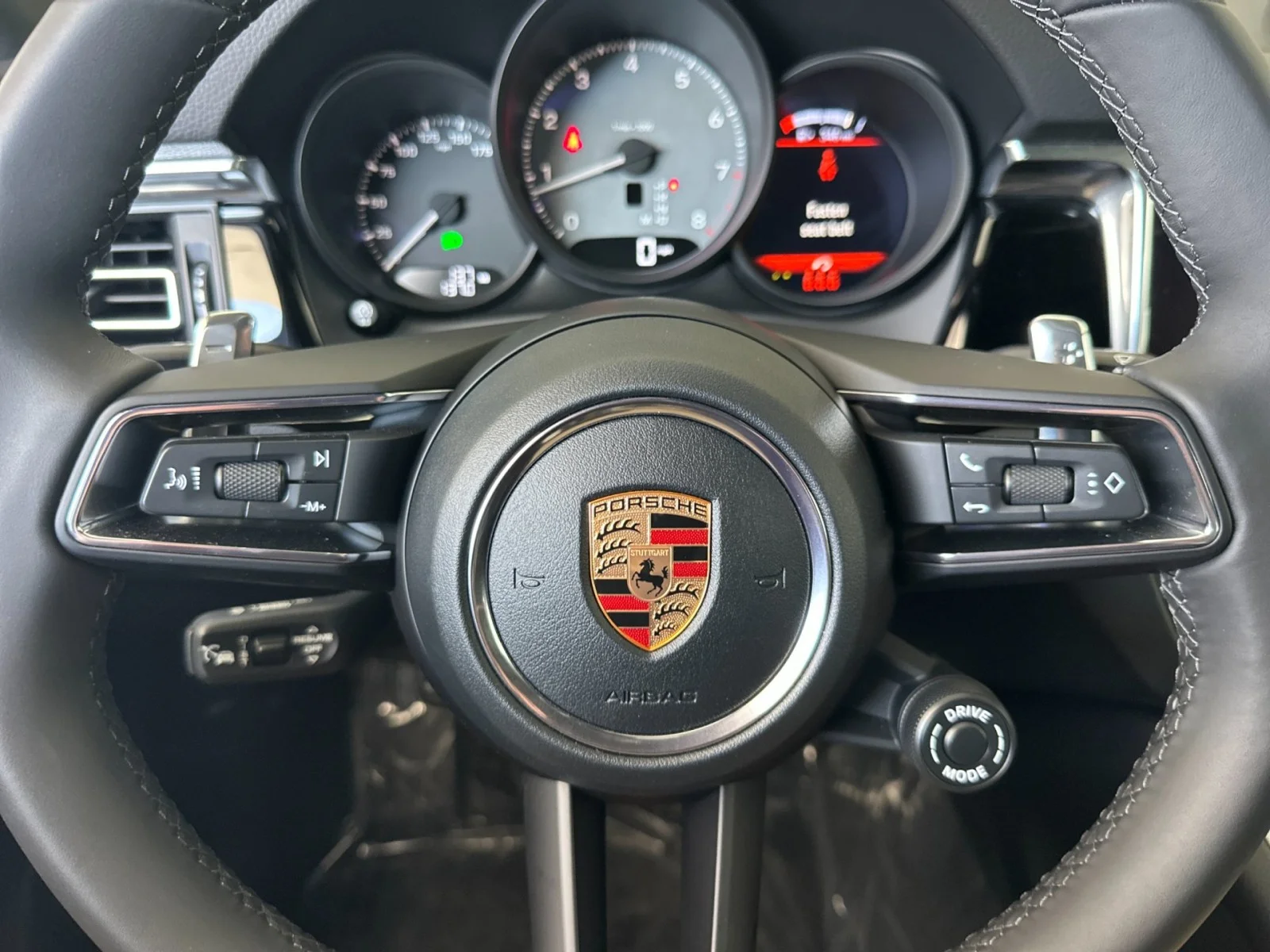 2026 Porsche Macan S - Photo 23