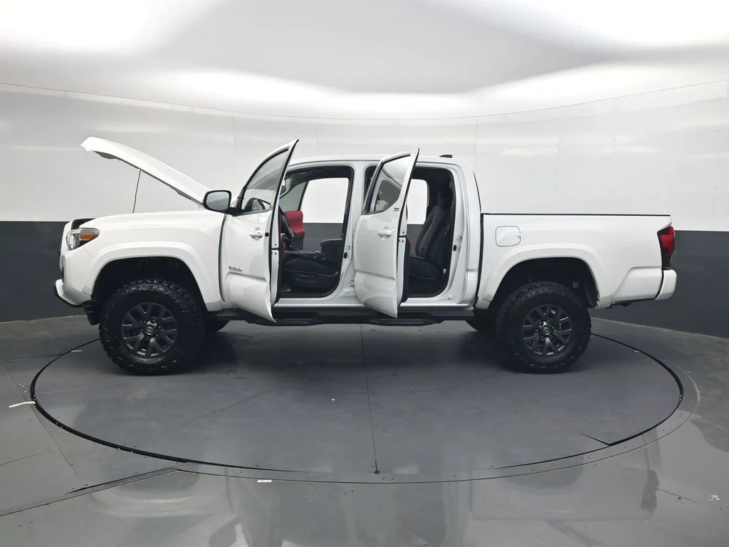 Used 2023 White Toyota SR5 image 35