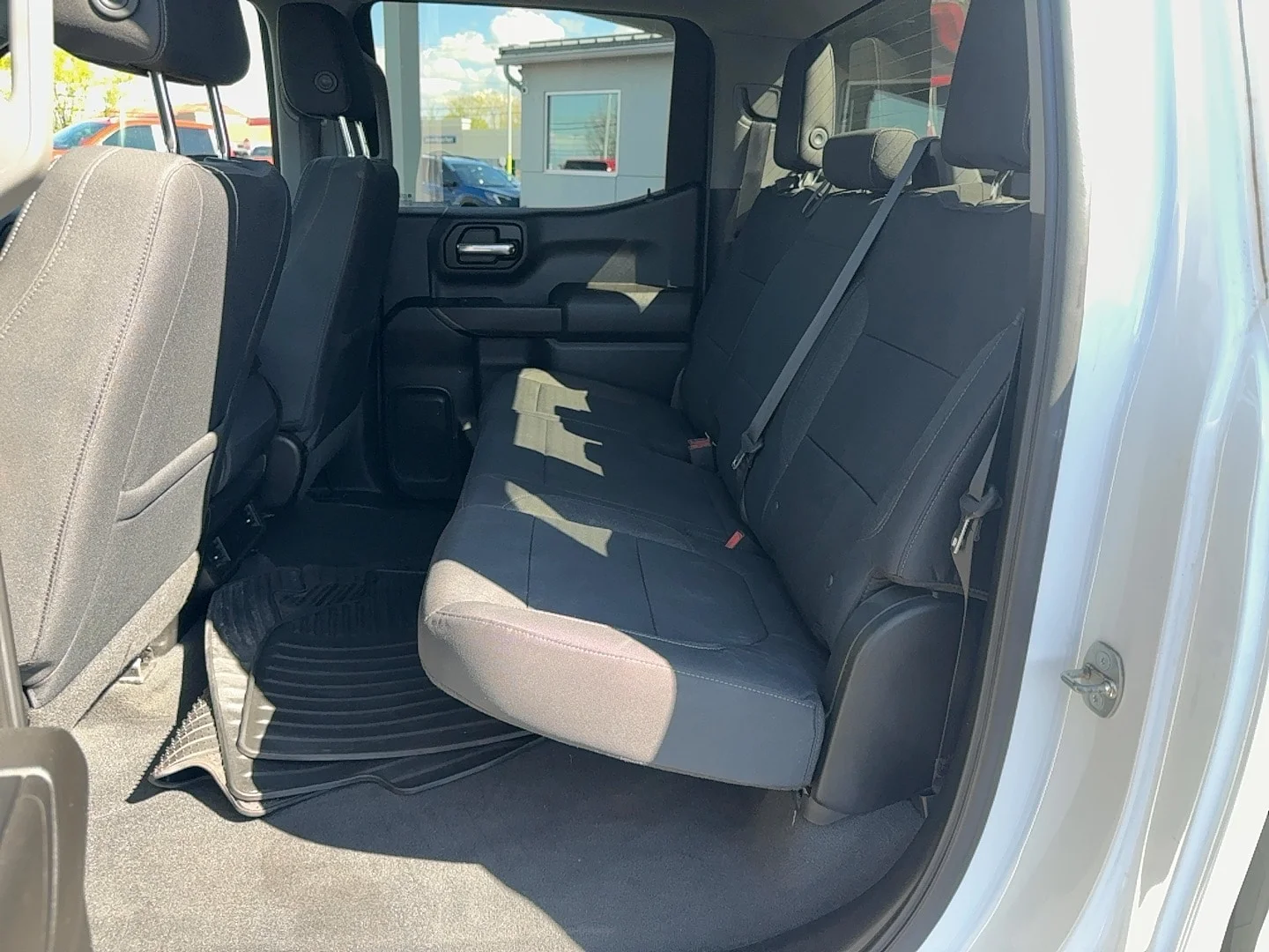 Used 2019 White Chevrolet LT image 18