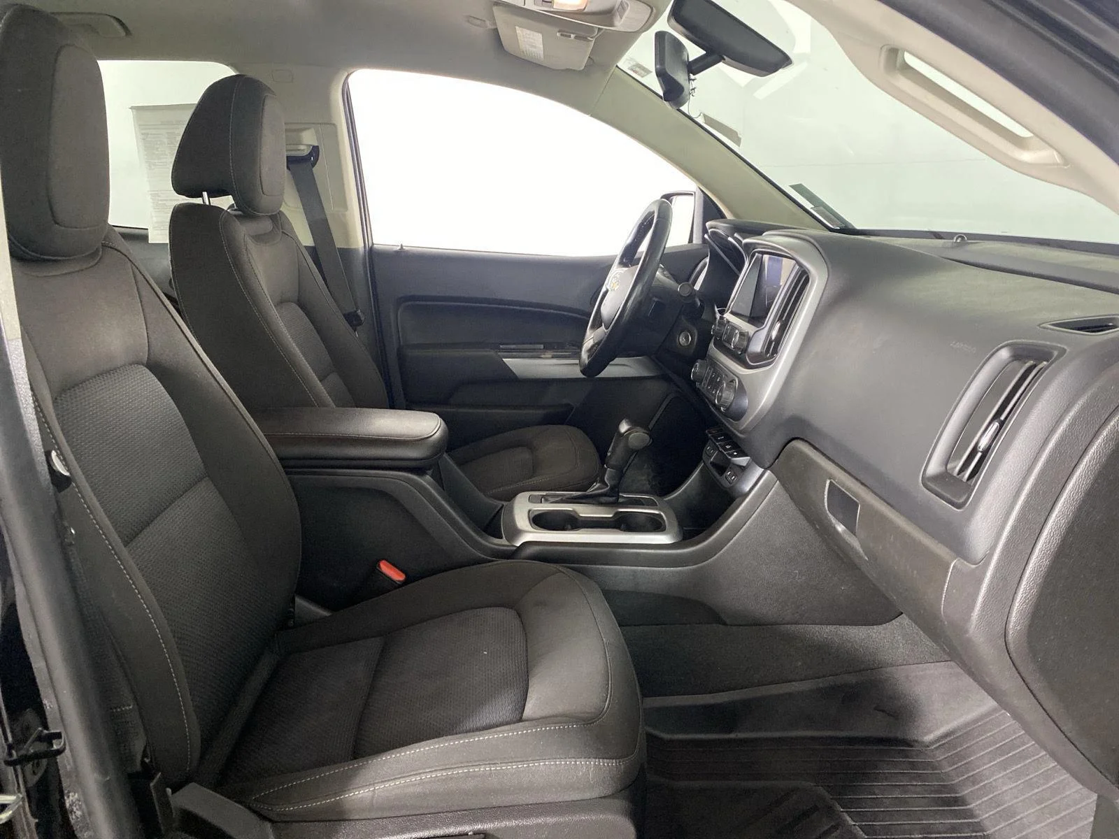 Used 2021 BLACK Chevrolet 4WD LT image 26
