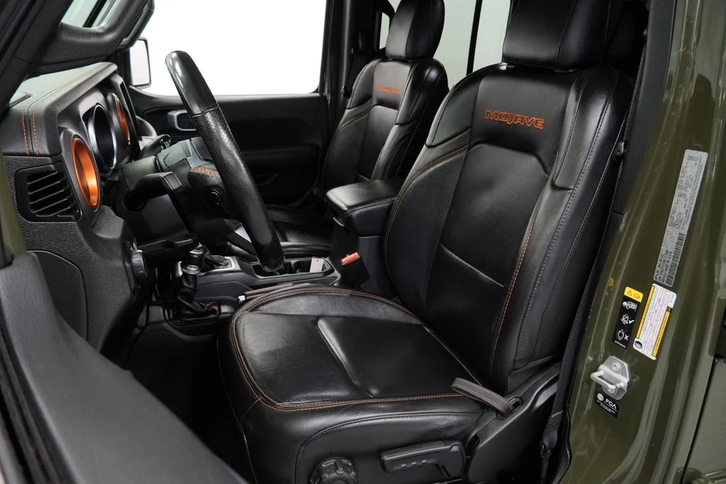 Used 2022 Green Jeep Mojave image 3