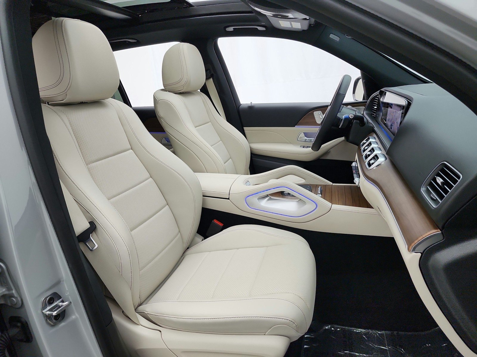 Certified Used 2025 MANUFAKTUR Alpine Grey Mercedes-Benz GLE 450e 4MATIC® SUV image 19
