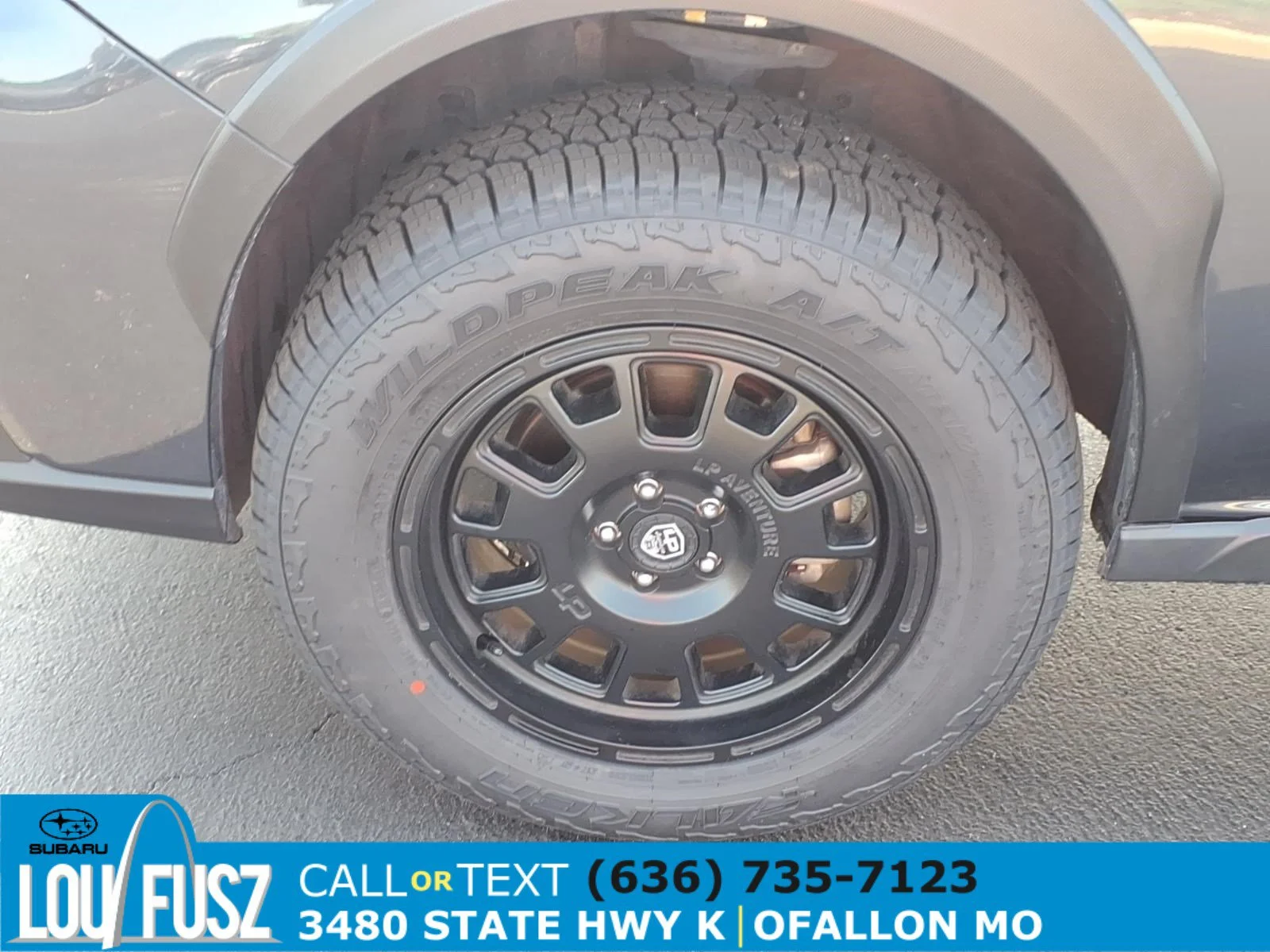 Used 2019 Dark Gray Metallic Subaru Premium image 30