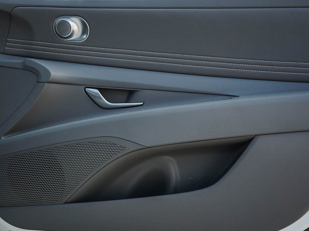 New 2026 Abyss Black Hyundai SEL Sport Premium Sedan FWD image 8