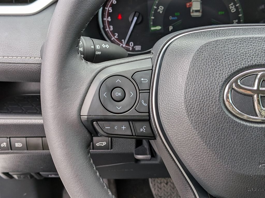 Used 2024 Beige Toyota XLE Premium image 19