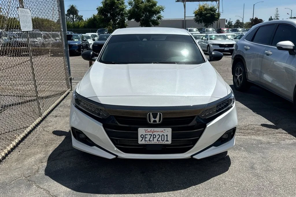 Certified Used 2022 Platinum White Pearl Honda Sport image 3