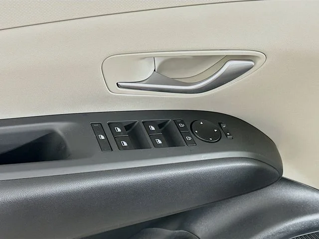 New 2026 Hyundai TUCSON SEL