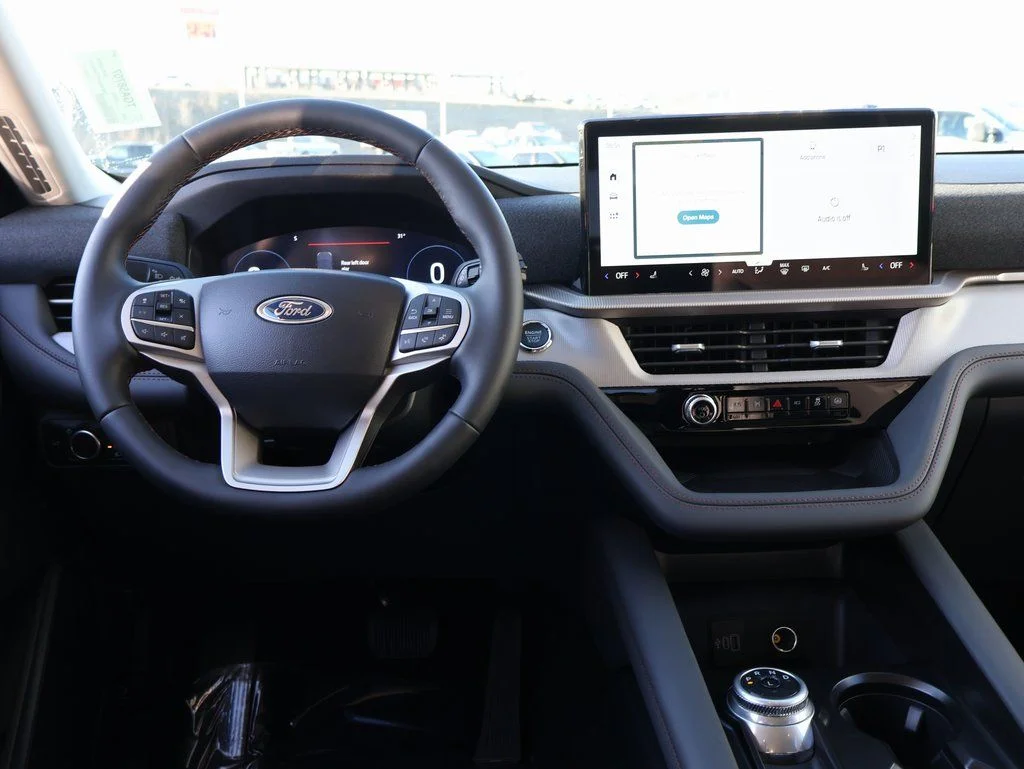 New 2026 Space White Metallic Ford Active image 21