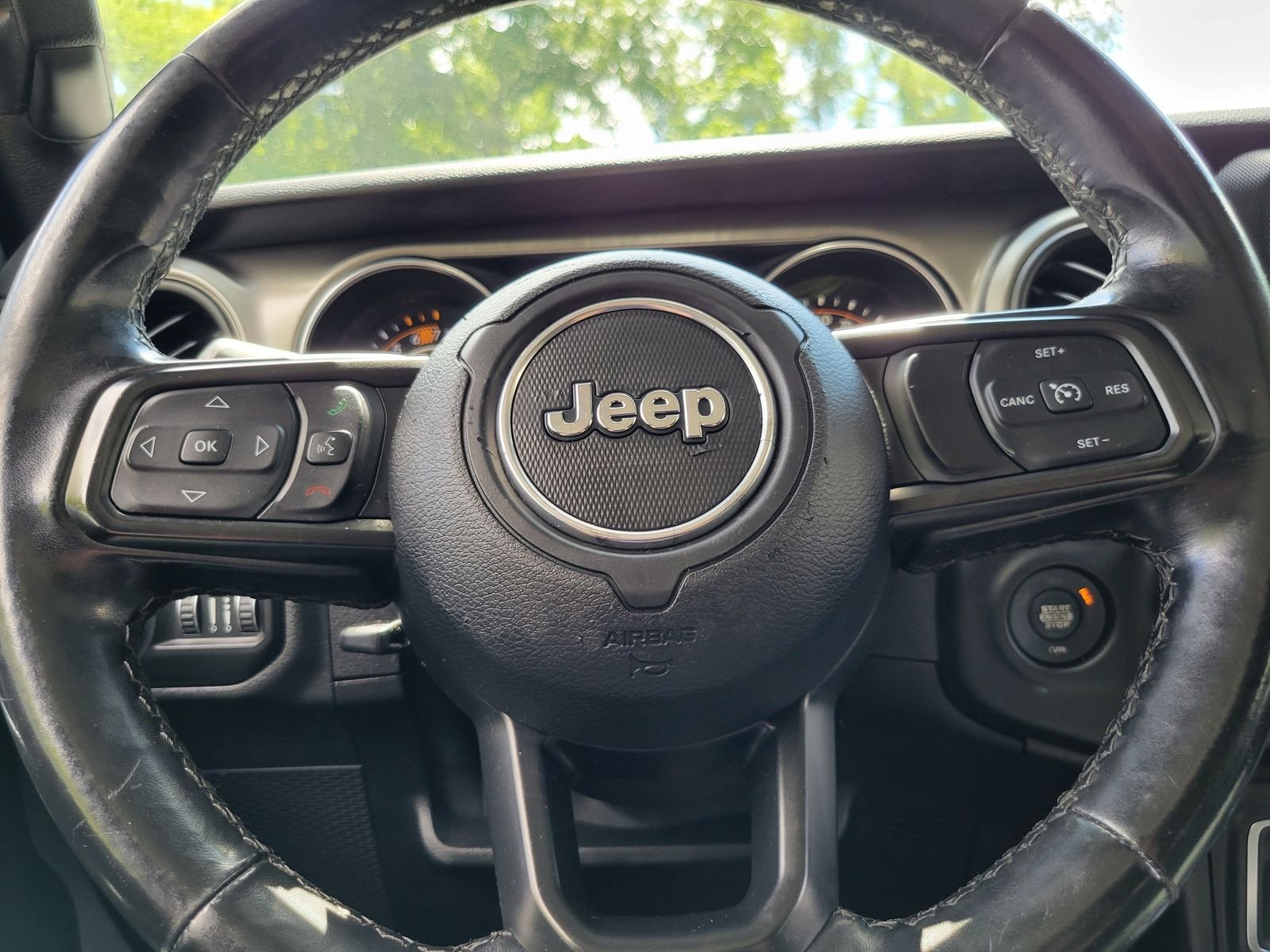 Used 2021 Silver Jeep Unlimited Sport S image 12