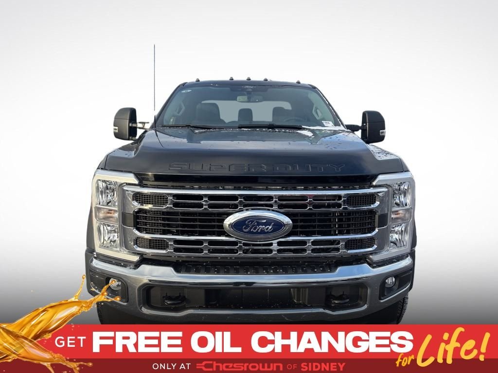New 2026 Agate Black Metallic Ford F-450® XLT image 10