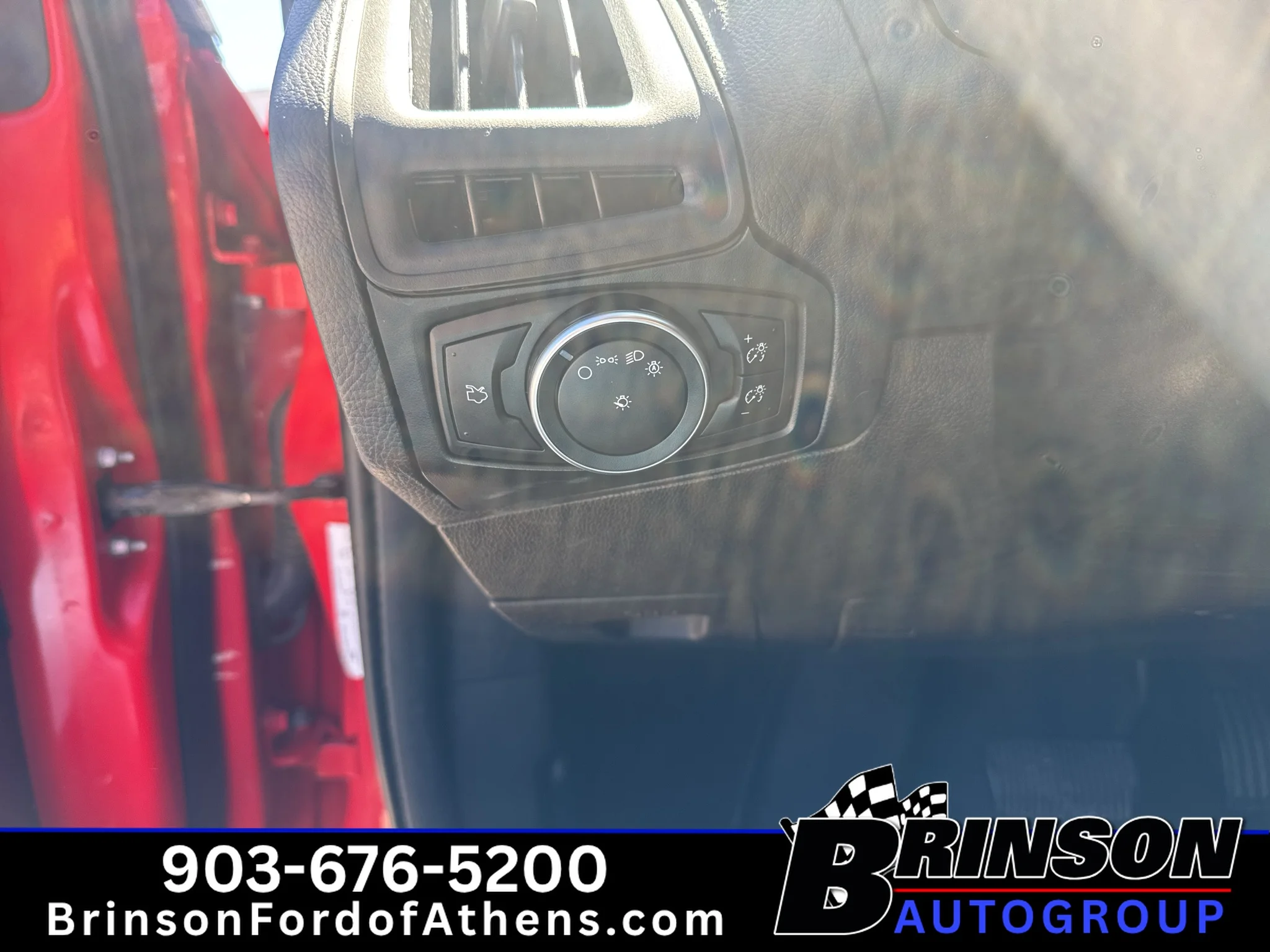 Used 2017 Race Red Ford SE image 14