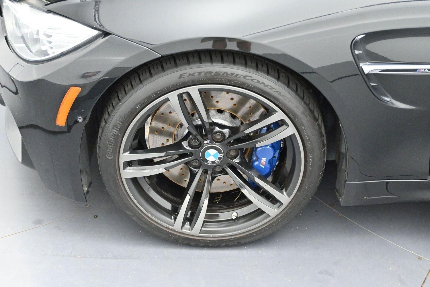Used 2015 Black Sapphire Metallic BMW M4 image 32