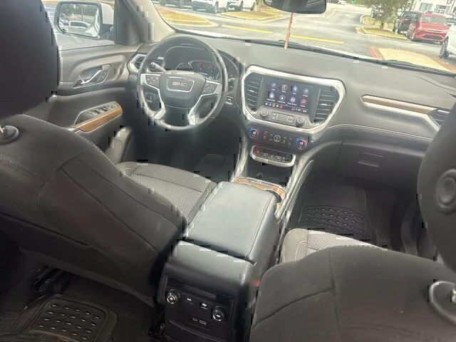 Used 2023 White GMC SLE image 26